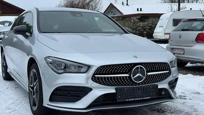 Gråmetal Brugt 2022 Mercedes CLA250e Shooting Brake AMG line Stationcar | 294.900 kr.