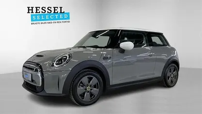 Brugt Mini Cooper Essential 135 kW (184 HK) 2021 Grå Hatchback