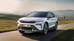Hvidmetal Ny 2025 Skoda Elroq First Edition SUV | 374.995 kr. (Fair pris)