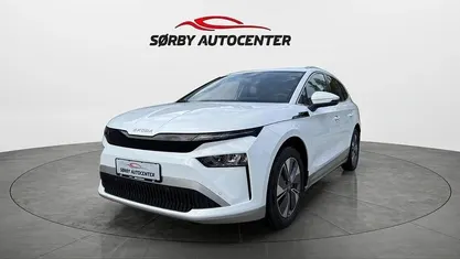 Hvid Ny 2025 Skoda Enyaq iV Loft SUV | 355.900 kr. (Super pris)