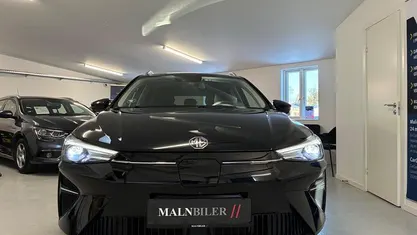 Brugt MG MG5 EV Luxury 130 kW (177 HK) 2023 Sortmetal Stationcar