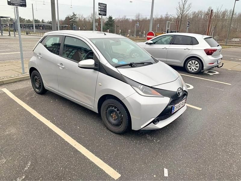 Brugt Toyota Aygo X-play 2015 Hatchback