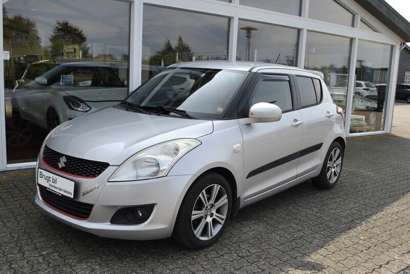 Sølvgråmetal Brugt 2014 Suzuki Swift Hatchback | 54.995 kr. (Fair pris) - Billede 1/4
