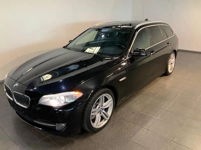 Sortmetal Brugt 2011 BMW 530 Van | 74.900 kr. - Billede 1/4