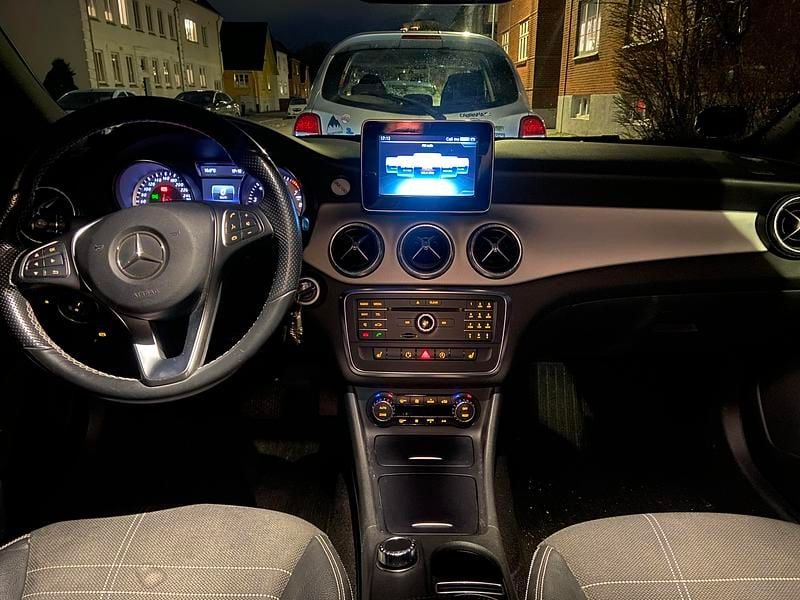 Brugt Mercedes CLA200 Progressive 156 HK (114 kW) 2015 Grå Coupe
