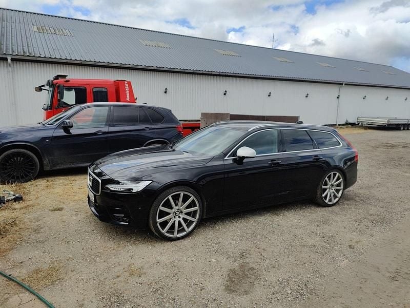 Sort Brugt 2018 Volvo V90 R-Design Stationcar | 250.900 kr. (God pris) - Billede 1/4