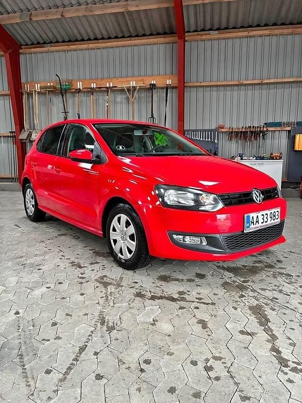 Rød Brugt 2013 VW Polo Hatchback | 59.900 kr. (Fair pris) - Billede 1/4