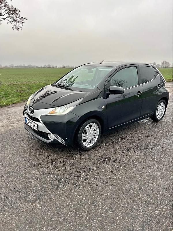 Sort Brugt 2017 Toyota Aygo X-Black Hatchback | 39.995 kr. (Fair pris) - Billede 1/4