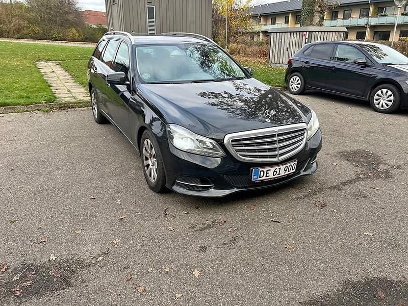 Sort Brugt 2013 Mercedes E200 Stationcar | 92.000 kr. - Billede 1/4