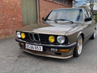 BMW 525