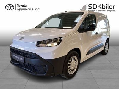 Icy white Ny 2024 Toyota Proace City Van | 189.900 kr.