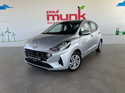 Sølvmetal Brugt 2022 Hyundai i10 Essential Hatchback | 124.900 kr. (Fair pris)