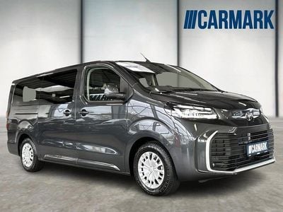 Gråmetal Ny 2024 Toyota Proace Verso Stationcar | 328.900 kr. (Super pris)