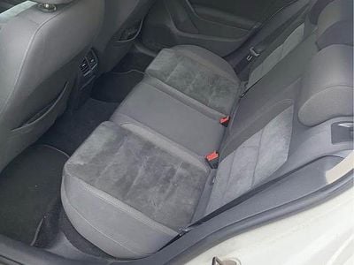 Hvid Brugt 2010 VW Golf VI Highline Hatchback | 68.999 kr. (Lidt for dyr)
