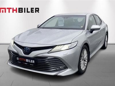 Sølvmetal Brugt 2019 Toyota Camry Executive Sedan | 249.900 kr.
