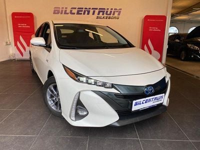 Brugt Toyota Prius H3 122 HK (89 kW) 2019 Perlemorshvid Hatchback