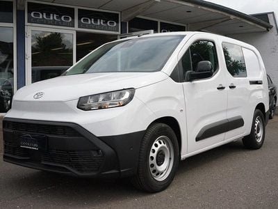 Hvid Ny 2025 Toyota Proace City Van | 179.900 kr.
