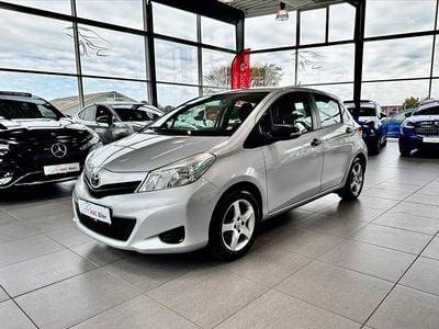 Sølvmetal Brugt 2012 Toyota Yaris T1 Hatchback | 44.700 kr. (Fair pris)