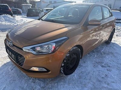 Brugt Hyundai i20 Trend 84 HK (61 kW) 2015 Bronzemetal Hatchback