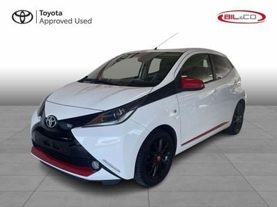 Hvid Brugt 2017 Toyota Aygo x-press Hatchback | 74.900 kr. (Fair pris)