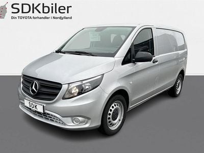 Sølv Brugt 2022 Mercedes Vito MPV | 299.900 kr.