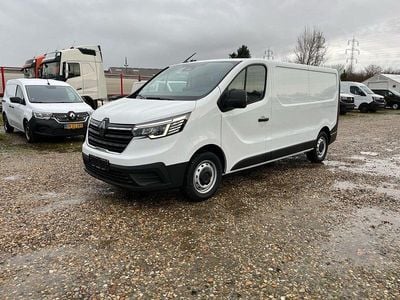 Hvid Ny 2025 Renault Trafic MPV | 234.800 kr.