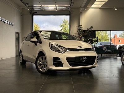 Hvid Brugt 2016 Kia Rio Hatchback | 43.999 kr. (Super pris)