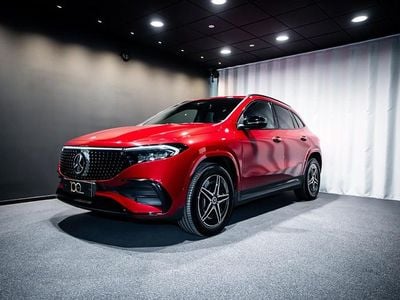 Farve: rødmetal Brugt 2025 Mercedes EQA250+ AMG SUV | 374.900 kr. (Fair pris)