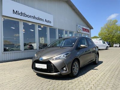 Bronze metal Brugt 2017 Toyota Yaris Hybrid H2 Hatchback | 135.000 kr. (Lidt for dyr)