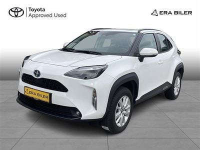 Hvid / pure white Brugt 2023 Toyota Yaris Cross Comfort SUV | 154.900 kr.