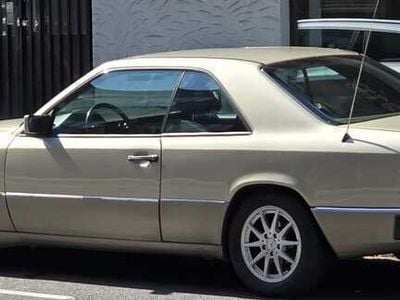 Guld Brugt 1991 Mercedes 230 Coupe | 80.000 kr.