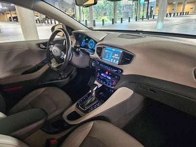 Fluid Metal Metallic Brugt 2018 Hyundai Ioniq Premium Hatchback | 99.000 kr. (Super pris)
