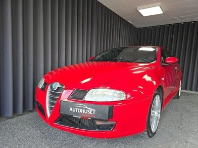 Brugt Alfa Romeo GT Lusso 165 HK (121 kW) 2006 Rød Coupe