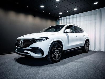 Farve: hvid Brugt 2024 Mercedes EQA250+ AMG SUV | 359.900 kr. (Lidt for dyr)