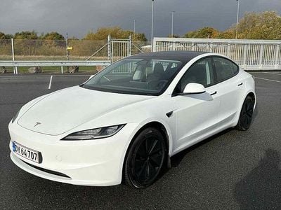 Hvidmetal Brugt 2024 Tesla Model 3 RWD Sedan | 254.900 kr. (God pris)