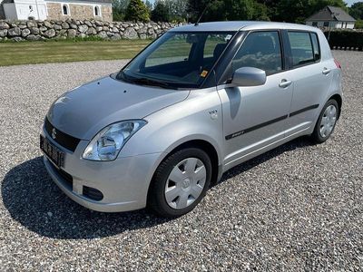 Sølv Brugt 2005 Suzuki Swift GL Hatchback | 34.800 kr. (Dyr)