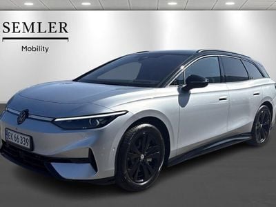 Sølvmetal Brugt 2025 VW ID.7 Style Sedan | 479.900 kr.