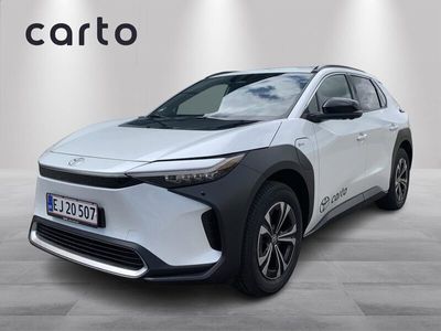 Platinum pearl white Brugt 2025 Toyota bZ4X Executive SUV | 339.900 kr. (Fair pris)