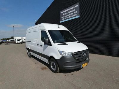 Hvid Ny 2025 Mercedes Sprinter Van | 369.800 kr.