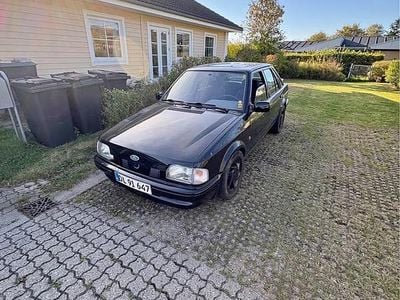 Brugt 1988 Ford Escort S Sedan | 123.456 kr.