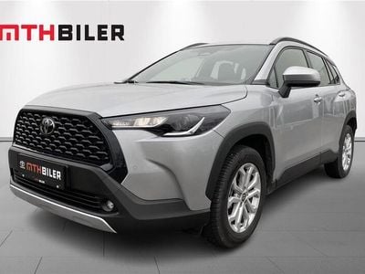 1l0 shimmering silver Brugt 2024 Toyota Corolla Cross Active SUV | 319.900 kr. (Dyr)