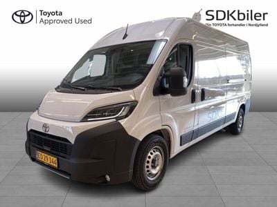 Icy white Ny 2024 Toyota Proace Comfort Van | 319.900 kr.