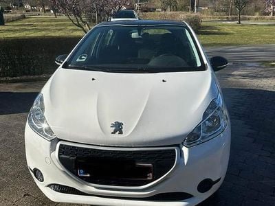 Brugt 2014 Peugeot 208 Hatchback | 40.000 kr. (Lidt for dyr)