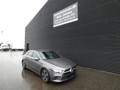 Koksmetal Brugt 2022 Mercedes A220 Business Hatchback | 225.000 kr.