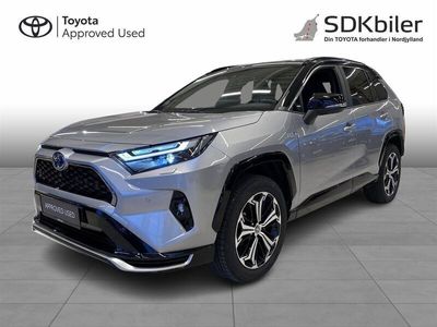 Zircon silver/attitude black Brugt 2023 Toyota RAV4 Hybrid Style SUV | 494.900 kr.