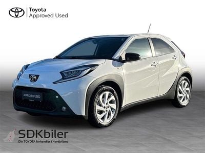 040 pure white Ny 2025 Toyota Aygo X Active SUV | 154.990 kr.