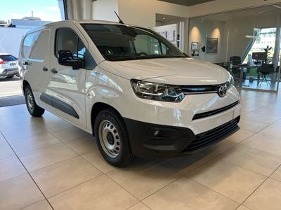 Icy white Ny 2024 Toyota Proace City Van | 209.900 kr.