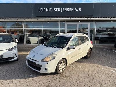 Hvid Brugt 2011 Renault Clio GrandTour Expression Stationcar | 8.500 kr.