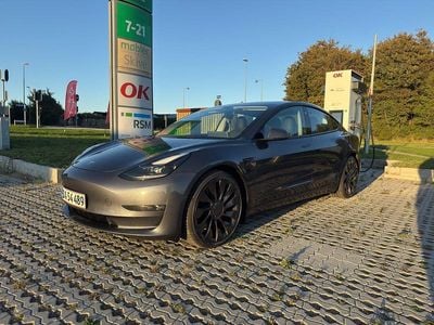 Sølvmetal Brugt 2021 Tesla Model 3 Performance Sedan | 169.900 kr. (Super pris)