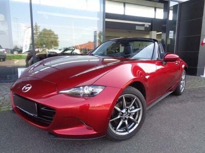 Rødmetal Brugt 2024 Mazda MX5 Exclusive-Line Cabriolet | 337.600 kr. (Super pris)